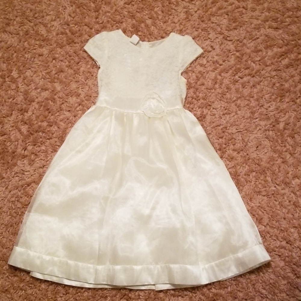 Ivory Lace and Tulle Dress
